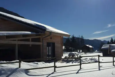 Image de superbe appartement récent au cœur du Vercors avec belle terrasse