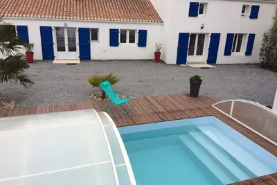 Image de Maison 12 personnes avec piscine, proche de la plage
