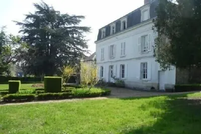 Image de Proche centre Amboise belle propriété familiale dans grand parc clos