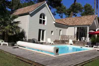 Image de Villa 4 *, calme, sur golf piscine chauffée, plages, lac, océan,