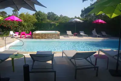 Image de Vacances! Maison soignée, bien équipée dans très agréable quartier residentiel