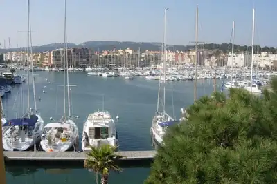 Image de Gruissan (Aude) Appartement calme, vue\/port plaisance, Clim, Sdb neuve, Parking