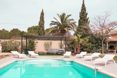 Image de Villa récente pour 2 à 6 personnes dans hameau en pleine nature.