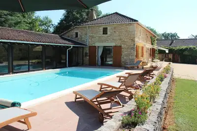 Image de Maison en pierre rénovée avec piscine, calme en pleine nature, climatisée, wifi