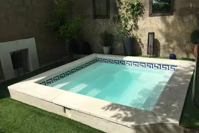 Image de Gd confort, déco soignée, jardin, Spa, Sauna et Piscine chauffée, prox plage.