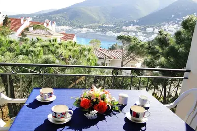 Image de 1er Carboneres AptsCostaBrava - Confort et  tranquillité à 200m de la plage WiFi