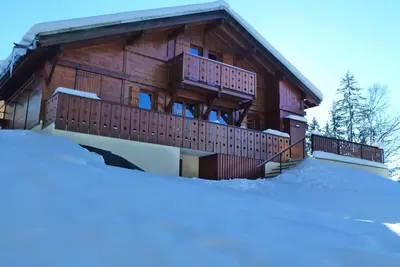 Image de Chalet indépendant sur 2 niveaux avec Parking et Wifi classé 3 Etoiles