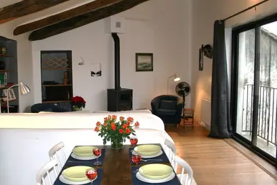 Image de Maison de Village dans à Laroque des Alberes, renovée avec goût.