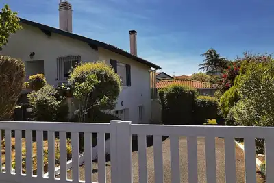 Image de Appartement en rez-de-jardin - 2 ch - dans villa sur Anglet (Côte Basque)