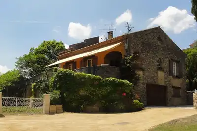 Image de Magnifique maison en pierre avec piscine Ă Saint-Saturnin-les-Apt en Provence