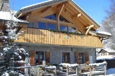 Image de Chalet à louer 22 pers hiver été au cœur des portes du soleil