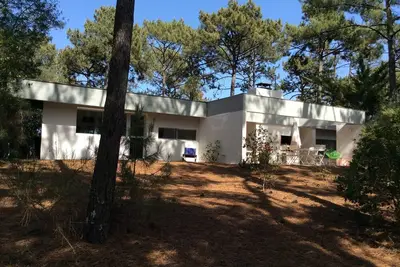 Image de Villa d architecte, au calme, Ă deux pas du bassin