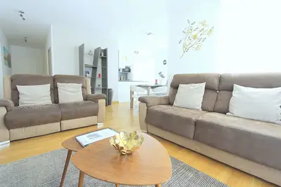 Image de Scandi3 ~ Location 10mn Disneyland & Val d'Europe 8pax