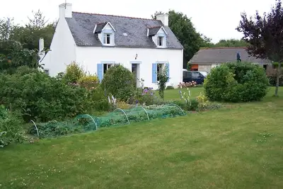 Image de Maison avec grand jardin, au calme sans vis à vis, proche de Bénodet, Wifi