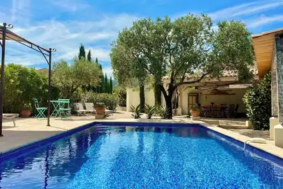 Image de Mas provençal climatisé au calme dans le Golf de St Tropez, avec piscine privée