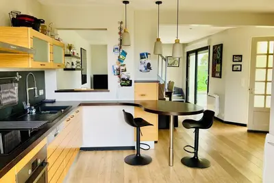 Image de Maison lumineuse tout confort sur les hauteurs de la presqu'île de Locquirec