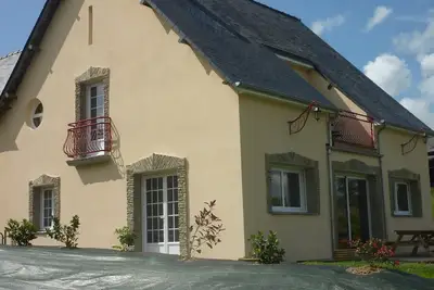 Image de Grand Gite Avec Un Vaste Sejour A La Campagne Saint-Lo