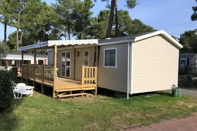 Image de Mobil-home neuf standing 6\/8 personnes Bonne Anse Plage camping 4 **** familial