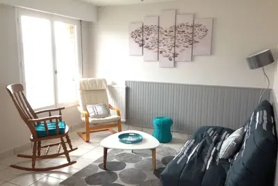 Image de Appartement les pieds dans l'eau à Erquy vue imprenable sur la mer!