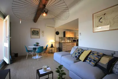 Image de Appartement Avignon Centre Historique avec Wifi / Clim / Terrasse / 4 personnes