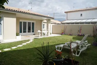 Image de Maison à Châtelaillon Plage, calme avec jardin clos