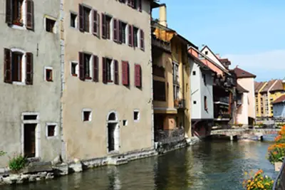 Image de T3 duplex  centre historique Vieille Ville - 70 m2 utiles -