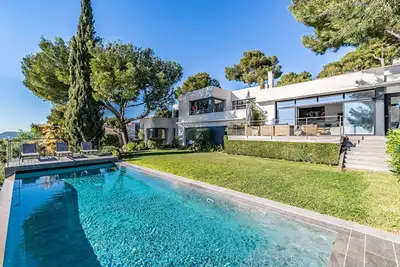 Image de Villa vue panoramique\/mer, 6 chambres, piscine chauffée, jardin, climatisation