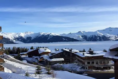 Image de Courchevel 1850, 2-3 personnes, au coeur de la station, ski aux pieds