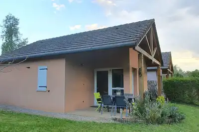 Image de Chalet sur les bords du Lot à Saint Geniez d'Olt et d'Aubrac.