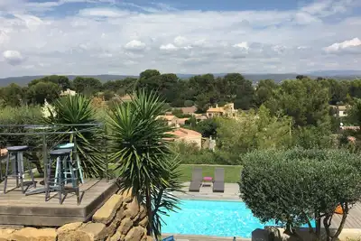 Image de Villa avec piscine et vue imprenable sur les vignobles, plage Ă 10minutes Ă pied