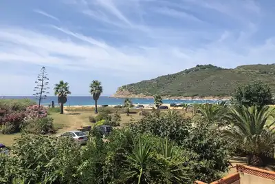 Image de residence lava plage. Face a la mer