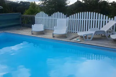 Image de 5 bungalows écologiques\/1 accès pers à mobilité réduite\/2 chambres\/wifi\/piscine