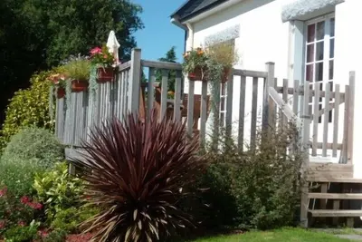 Image de Gite De Liors Canap jardin clos, calme et confort Ă la campagne, internet wifi.