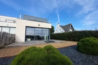 Image de Superbe villa d'architecte neuve, face à la plage du Teven