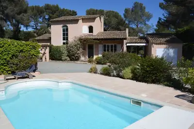 Image de Maison provençale et maison secondaire, piscine, plage à pied, 12 personnes