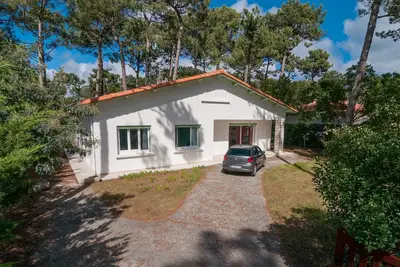Image de Belle Villa Pres De La Plage Et Du Lac