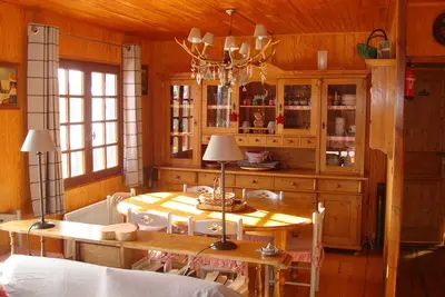 Image de Chalet Traditionnel Bois. Prestations de qualite. Vue Exceptionnelle. Wifi