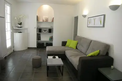 Image de Petite maison rénovée proche de la mer