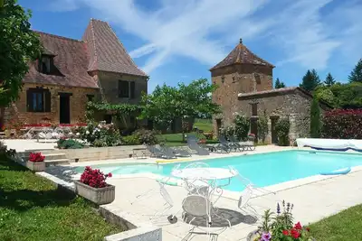 Image de Ferme  Xviii°siècle, cloturée, piscine privée chauffée, Wifi, climatisation, 6 pers.