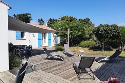 Image de Charmante villa grand confort  3min à pied  plage  la Madeleine   Wifi gratuit