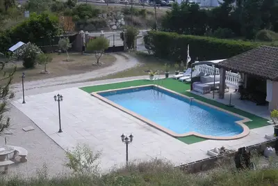 Image de Appart. avec piscine  - (Exclusivement 4 personnes durant le séjour)