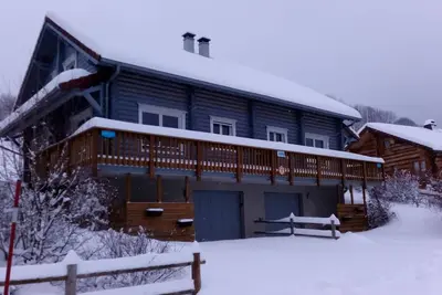 Image de Magnifique chalet traditionnel en rondins à Foncine le Bas (6\/8 pers. ) Droit
