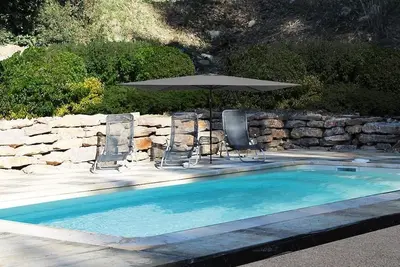 Image de Le gîte du Paradaou avec piscine et clim au calme en Provence