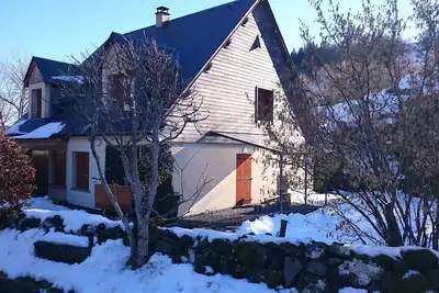 Image de GÎTE 4 Etoiles, Besse & St-Anastaise, Thémes: Ski, Randos, Visites, Peche