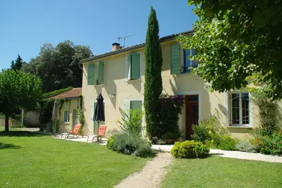 Image de Beau Mas Provencal, CLIMATISÉ Avec Grande Piscine Securisee. Dans La Campagne.