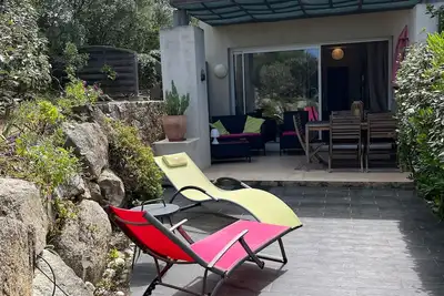 Image de 2 pièces SantAmbroggio 100 m de la plage commerces proche Calvi et île rousse
