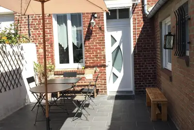 Image de Maison plein sud avec jardinet à 300 mètres de la plage