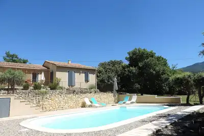 Image de Bedoin 800m centre villa neuve, piscine privée cloturée, au pied du vent