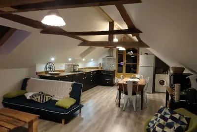 Image de Grange spacieuse, confortable pour séjour familial. Lieu charmant, terrasse ext.