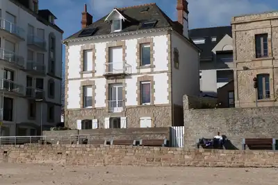 Image de Appartement \" les pieds dans l'eau\" accès direct plage vue mer, terrasse, garage